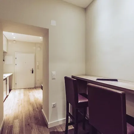 Aurellia Apartment *