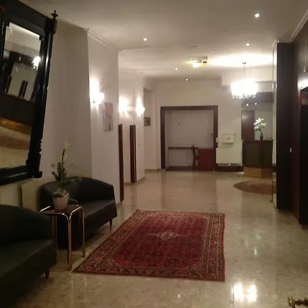 Thuringer Hof 3*