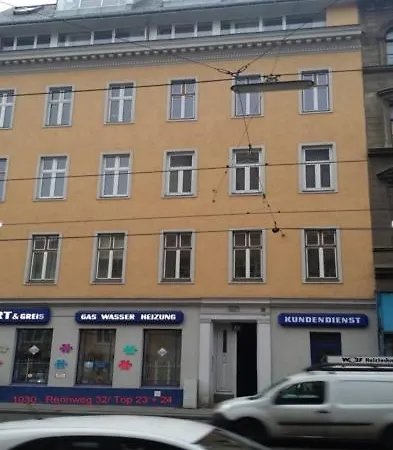 Rennweg Apartment