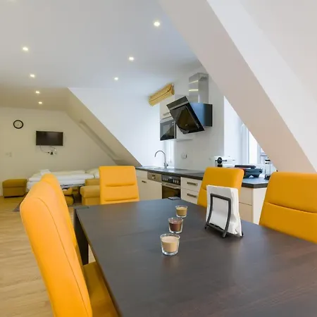 Ullmann 1150 Apartment Vienna