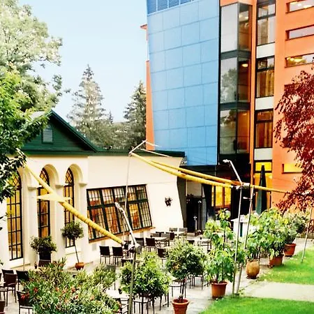 Hotel Kyriad Altmannsdorf 3*