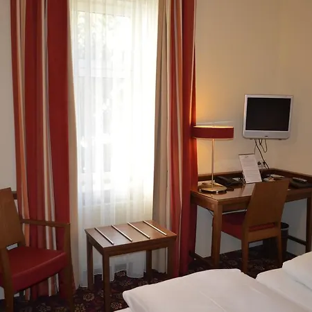 Jaeger - Family Tradition Since 1911 Hotel 4*