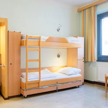 Hostel Jugendgästehaus Brigittenau *