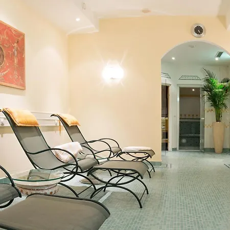 Kaiserhof Hotel Wenen
