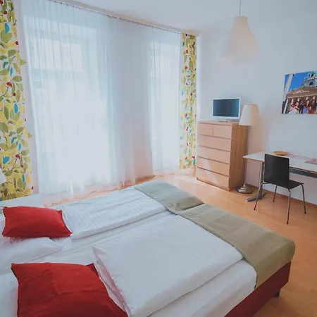 Amelie Apartahotel