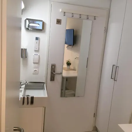 Ch-hotel Luka Budget Vendégház 2*