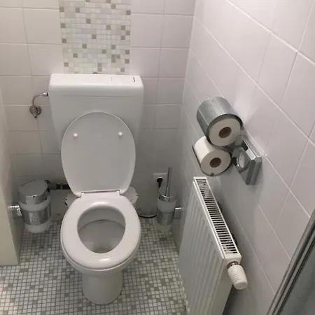 Vendégház Ch-hotel Luka Budget Bécs