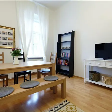 Lovely In A Quiet Area Close To The Center Apartment Vienna