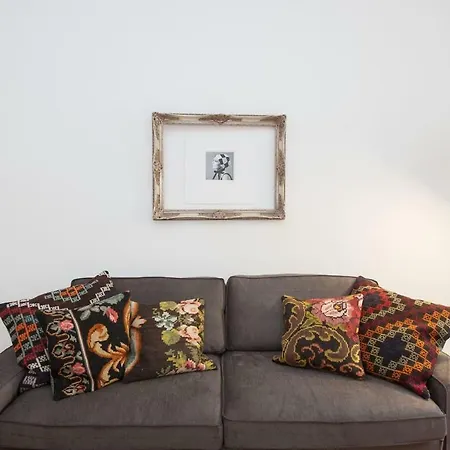 Apartment Lovely In A Quiet Area Close To The Center *