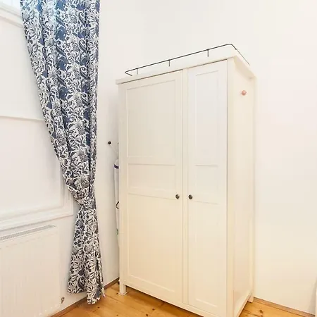 Apartment Lovely In A Quiet Area Close To The Center *