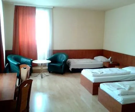 In Hernals Hotel