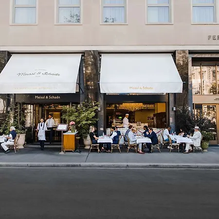 Grand Ferdinand - Your In The Center Hotel
