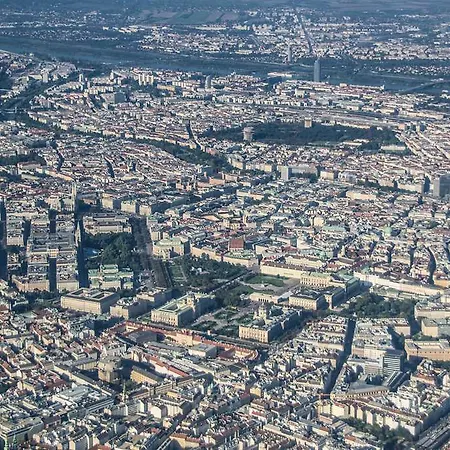 Hotel Calmo Vienna