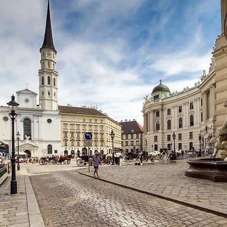 Calmo Hotel Vienna