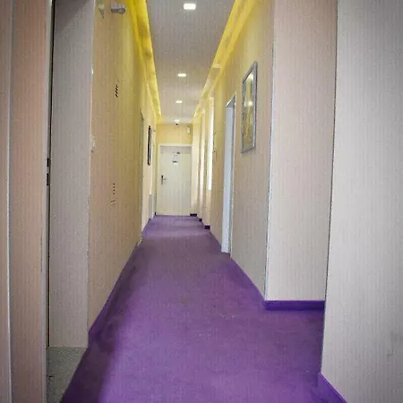 Aurellia Apartment