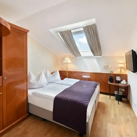 Am Schubertring Hotel 4*