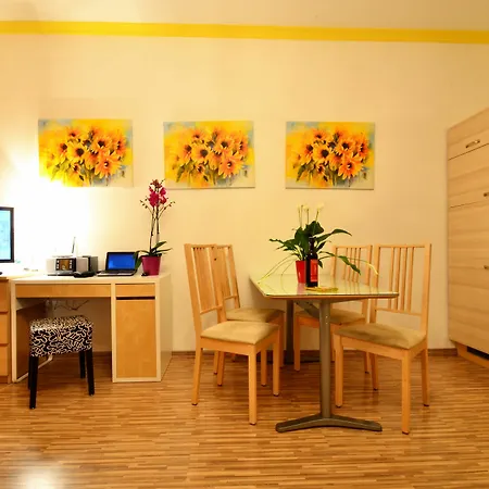 Ajo Messe - Contactless Check In Aparthotel
