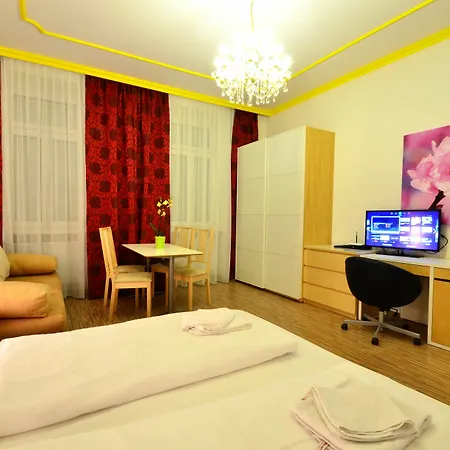Ajo Messe - Contactless Check In Aparthotel 3*
