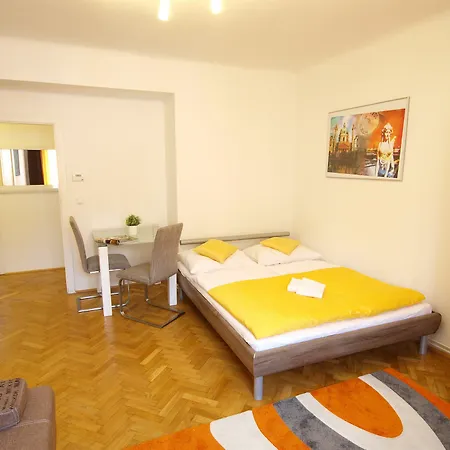 Checkvienna - Kroellgasse Hotel