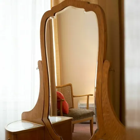 Fink Budget Guest house