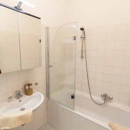 Apartment Checkvienna - Lassallestrasse Vienna