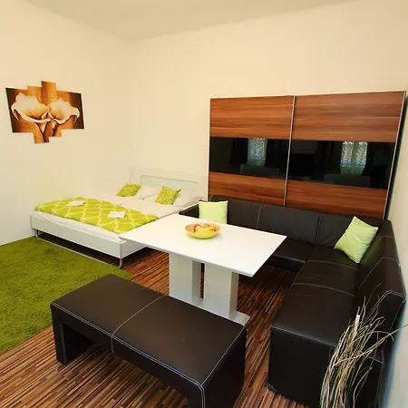 Checkvienna - Simmeringer Hauptstrasse Apartment