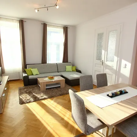 Checkvienna - Simmeringer Hauptstrasse Vienna