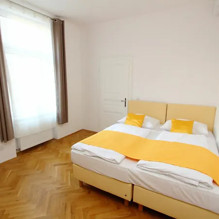 Checkvienna - Simmeringer Hauptstrasse Apartment *