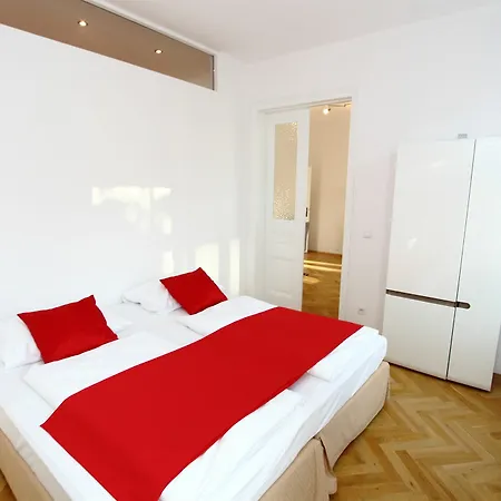 Apartment Checkvienna - Simmeringer Hauptstrasse *