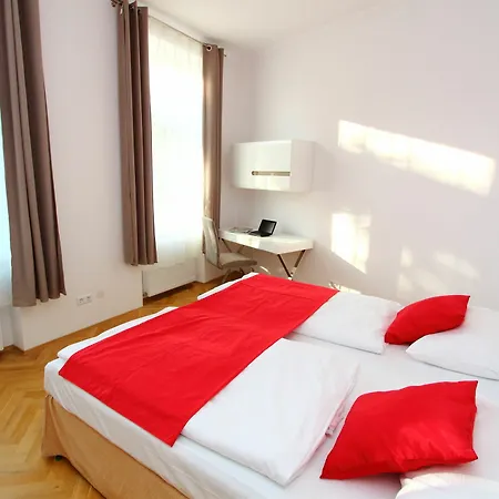 Apartment Checkvienna - Simmeringer Hauptstrasse