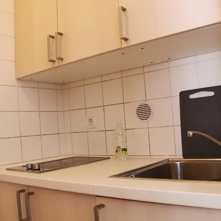 Apartment Checkvienna Buchengasse Vienna