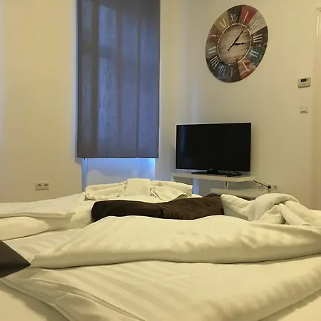 Holiday Vienna Apartments Apartment