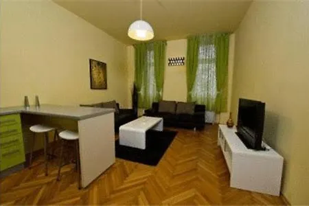 Apartment Debo *
