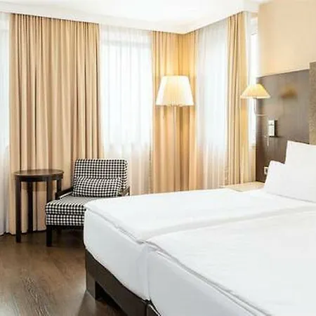 Nh Danube Hotel Vienna