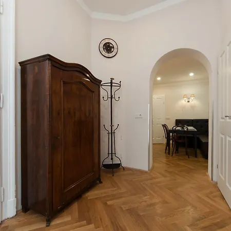 Elegantvienna Daire