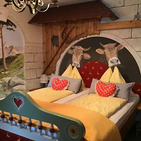 בית הארחה Haus Sanz וינה