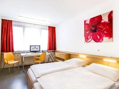 Hotel Allyouneed Vienna4 3*