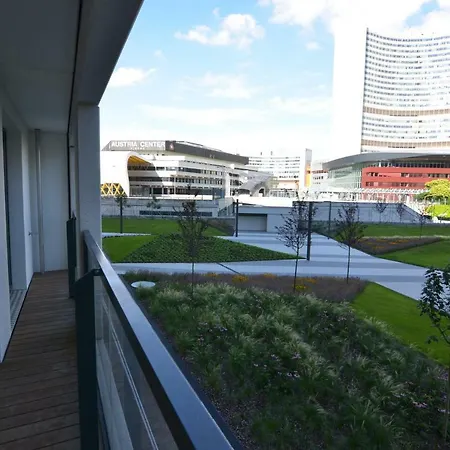 Apartman With Parking On Premise