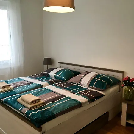 Hauptbahnhof 4 Apartment *