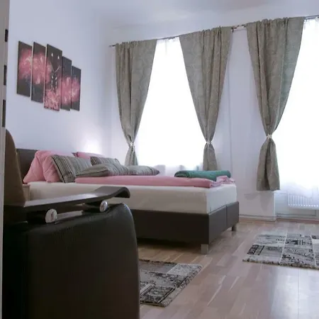 Donkey Apartment *