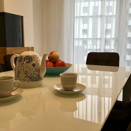 Apartment White Vintage Park View