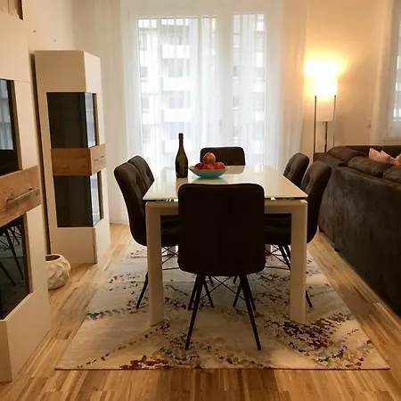 Apartment White Vintage Park View