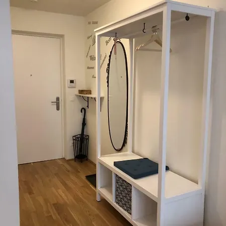 Apartment Happy