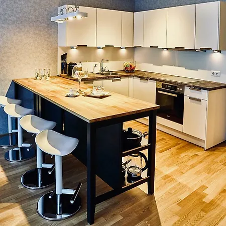 Apartment Place *