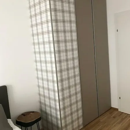 Hauptbanhof And Belvedere Two Bedroom * Vienna