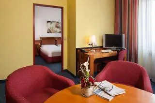 Austria Trend Favorita Hotel 4*