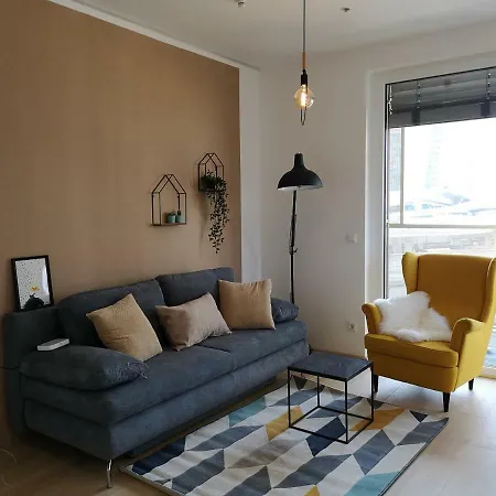S-home @ Central Station Apartment *