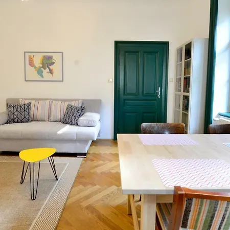 Quiet&green, With Terrace Apartment Wien