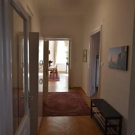 Apartment At The Heart Of Vienna