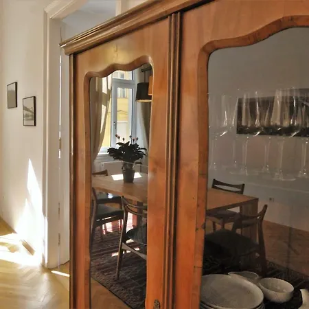 Apartment At The Heart Of Vienna